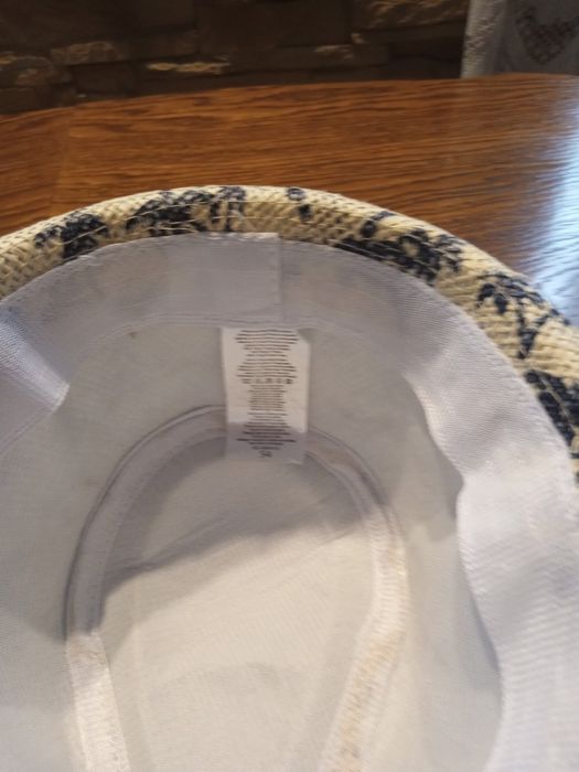 Męskie kapelusze na plażę nie tylko