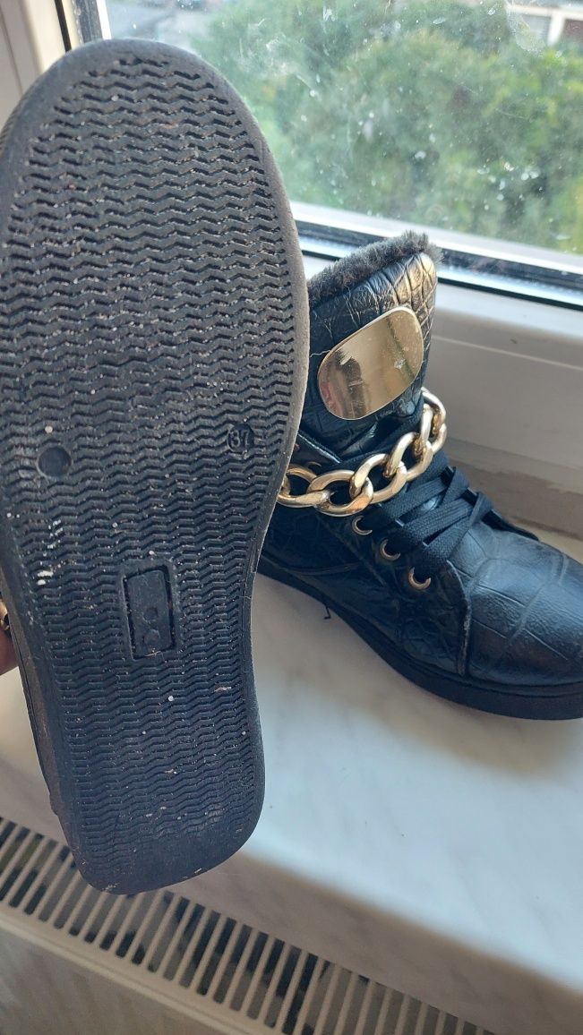 Sneakersy botki z łańcuchem 37