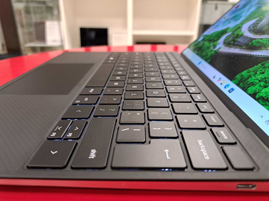 Laptop Dell XPS 9310 13" i5-11gen 8GB/512SSD Win11 FullHD USB-C