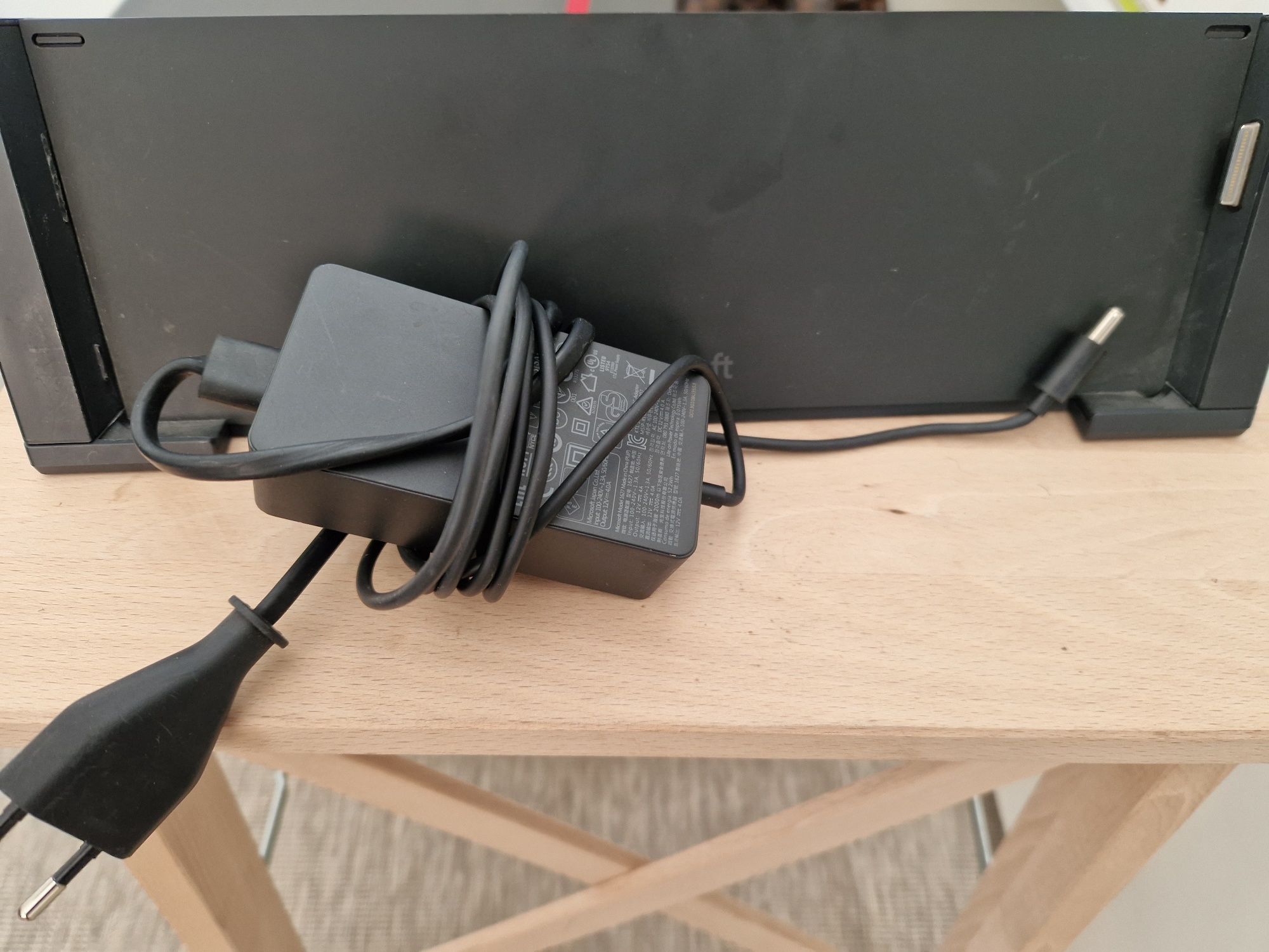 Doca surface pro 3 com carregador