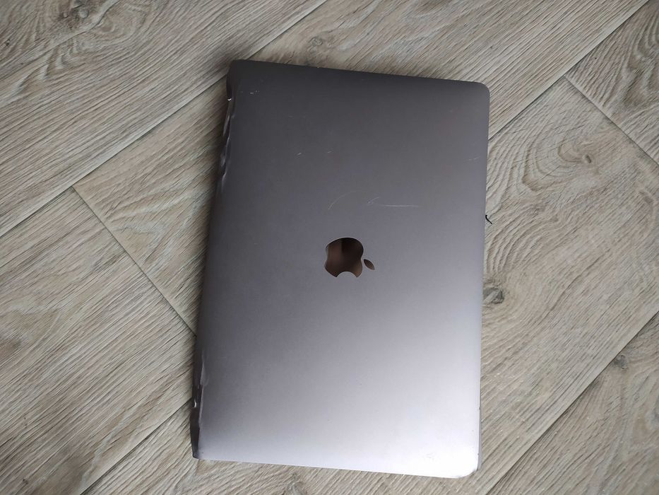 MacBook Pro A2338, пострадавший
