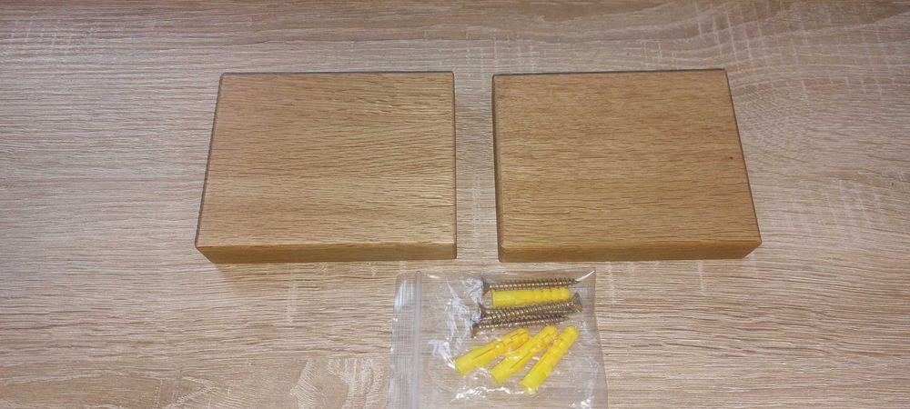 Półki drewniwne na scianę 12x10x2,5 cm 2szt