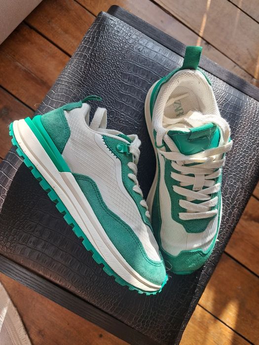 Кросівки  ZARA 33