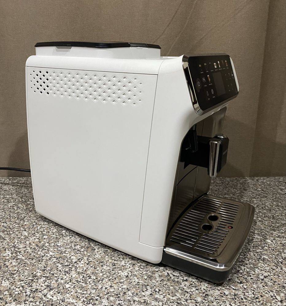 Philips 5500 в есклюзивному колярі