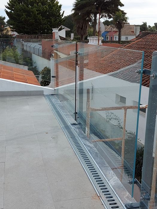 Estores,caixilharia de aluminios ,pvc e Reparações