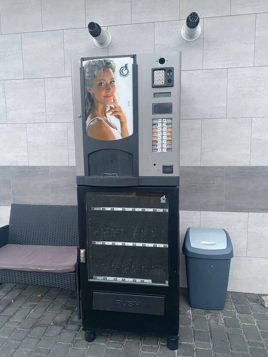 Комбінований торговий автомат комбіснек Bianchi BVM 931\BVM636