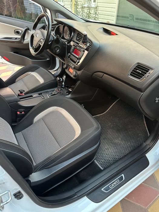 Продам Kia Ceed 2015