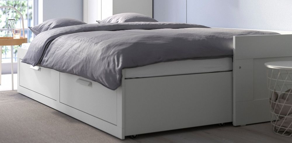 Cama com dois gavetões