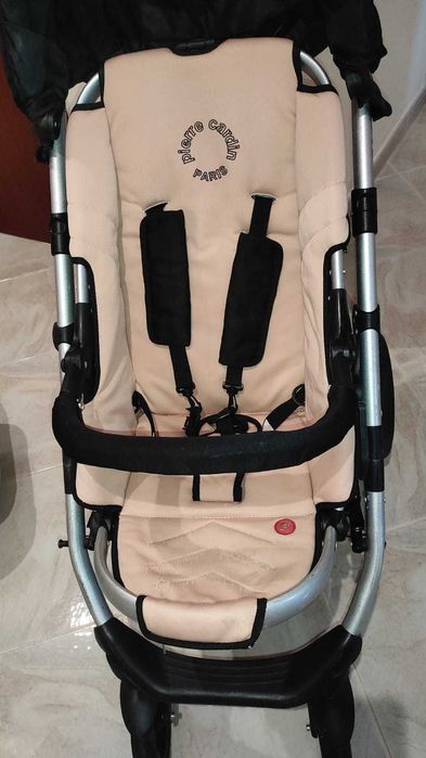 Carrinho e ovo bebé