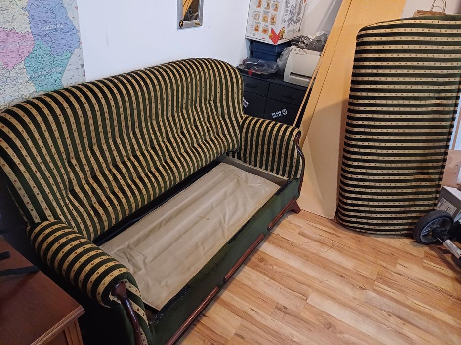 Komplet wypoczynkowy- sofa rozkładana, fotel, stolik Ludwik