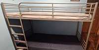 Metalowe łóżko piętrowe