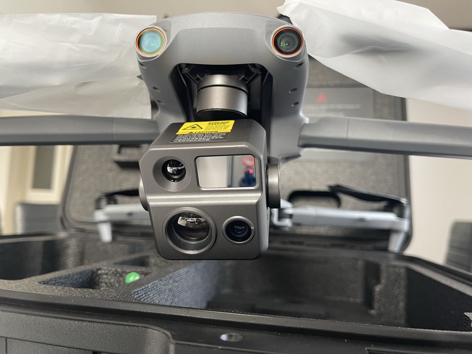 Дрон квадрокоптер Autel EVO Max 4N сама крута камера