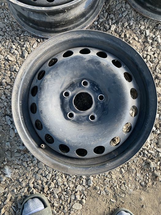 Диски металеві r15 5х112