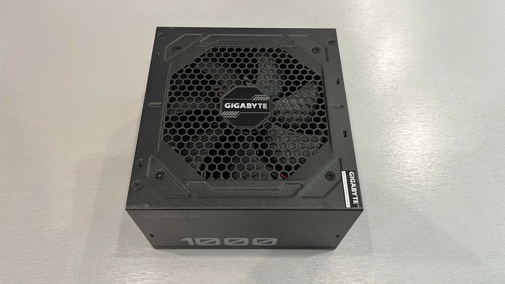 Zasilacz Gigabyte GP-P1000GM 1000W modularny Okazja! W-wa Wilanów