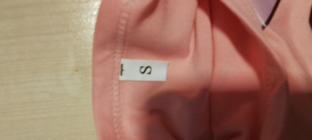 Komplet dziewczęcy Stich. Koszulka i spodenki. Rozmiar S.