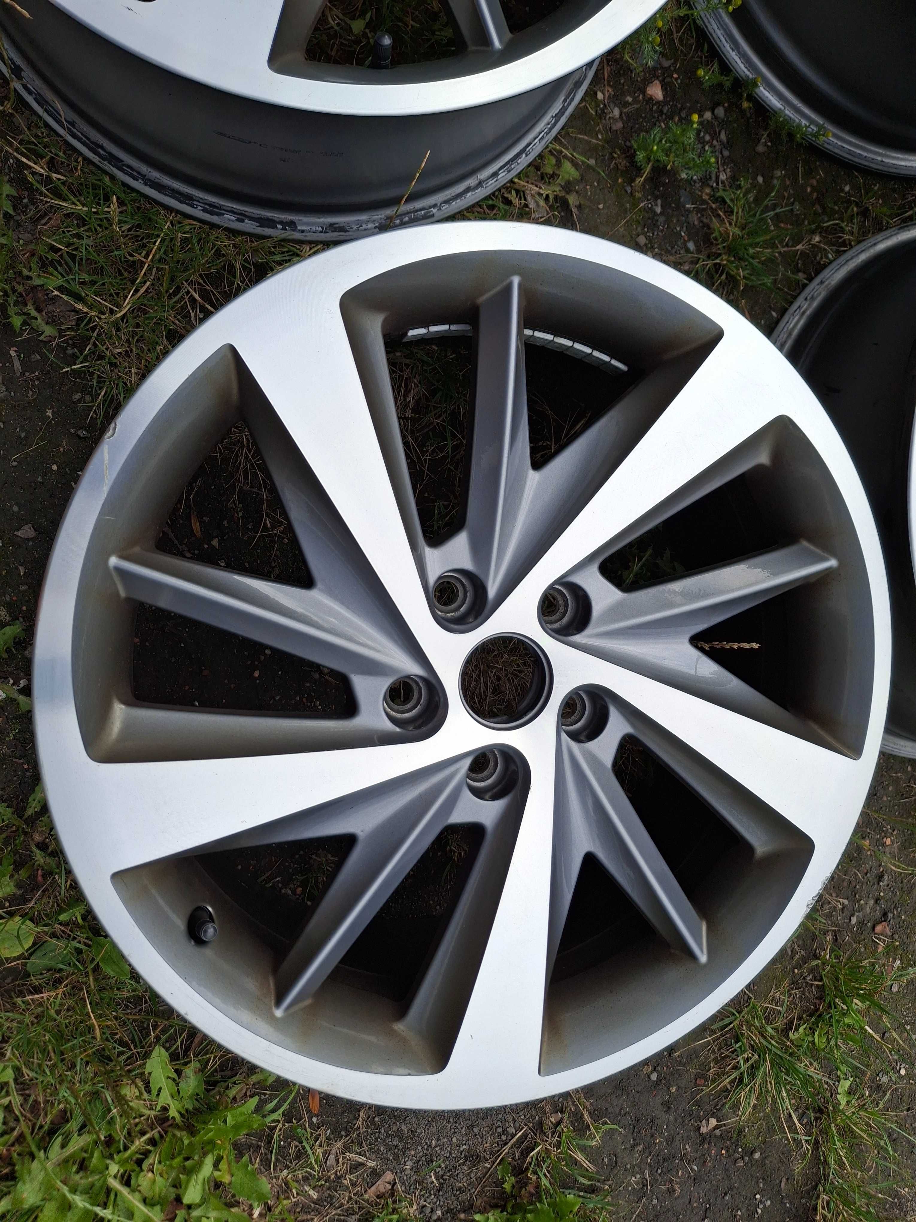Felgi r18 5 112 oryginalne Seat VW Skoda Audi