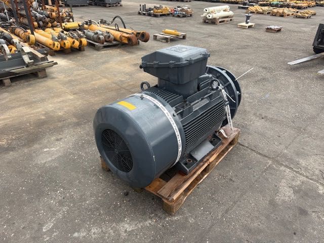 Silnik elektryczny LOHR 160 KW / 1487 min