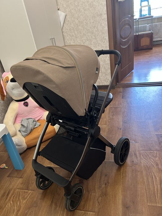Прогулочная коляска Carrello Ultra — реверсивный блок