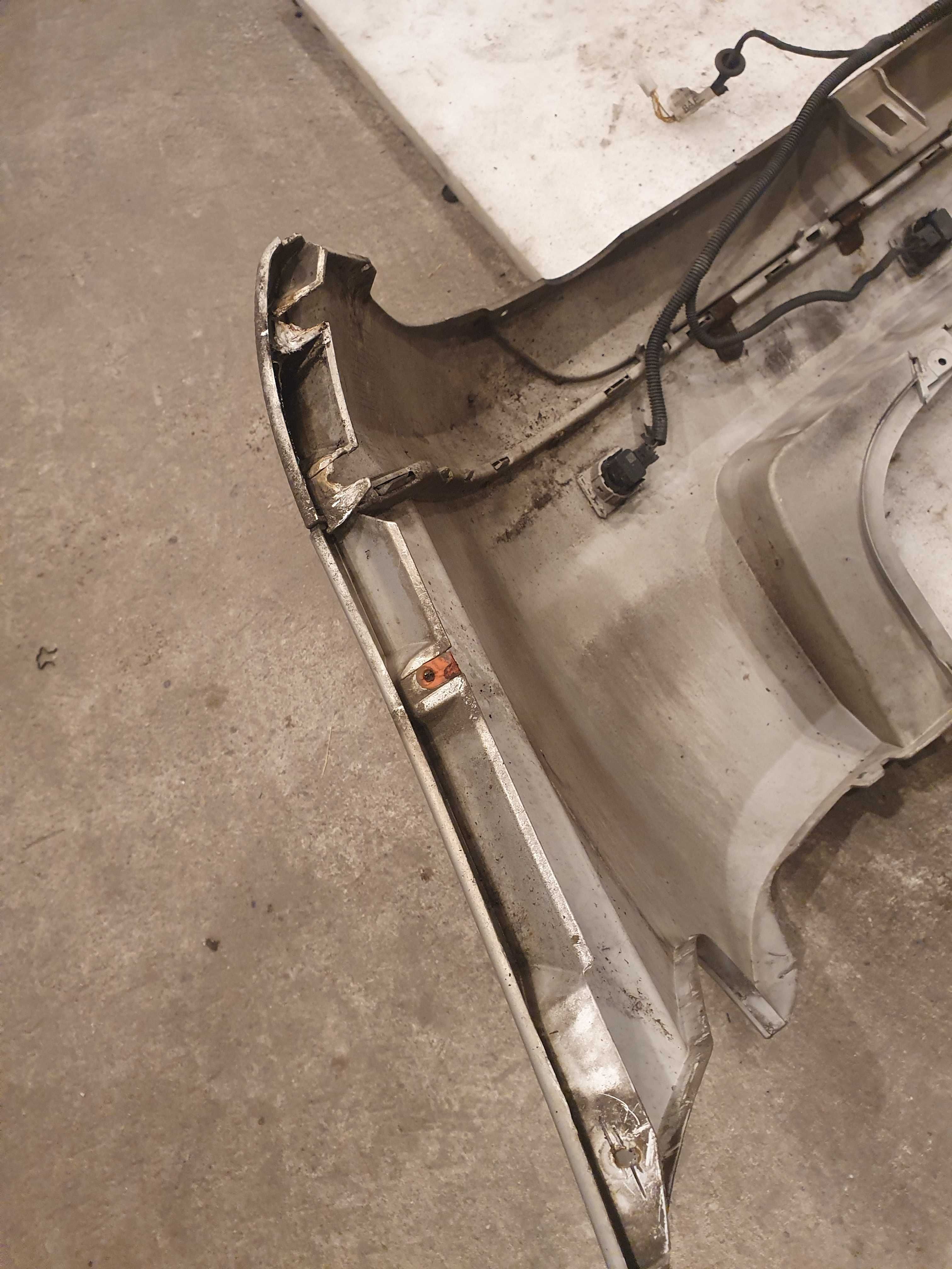 Zderzak tylny Opel Signum lift z157 parkotronik czujniki komplet