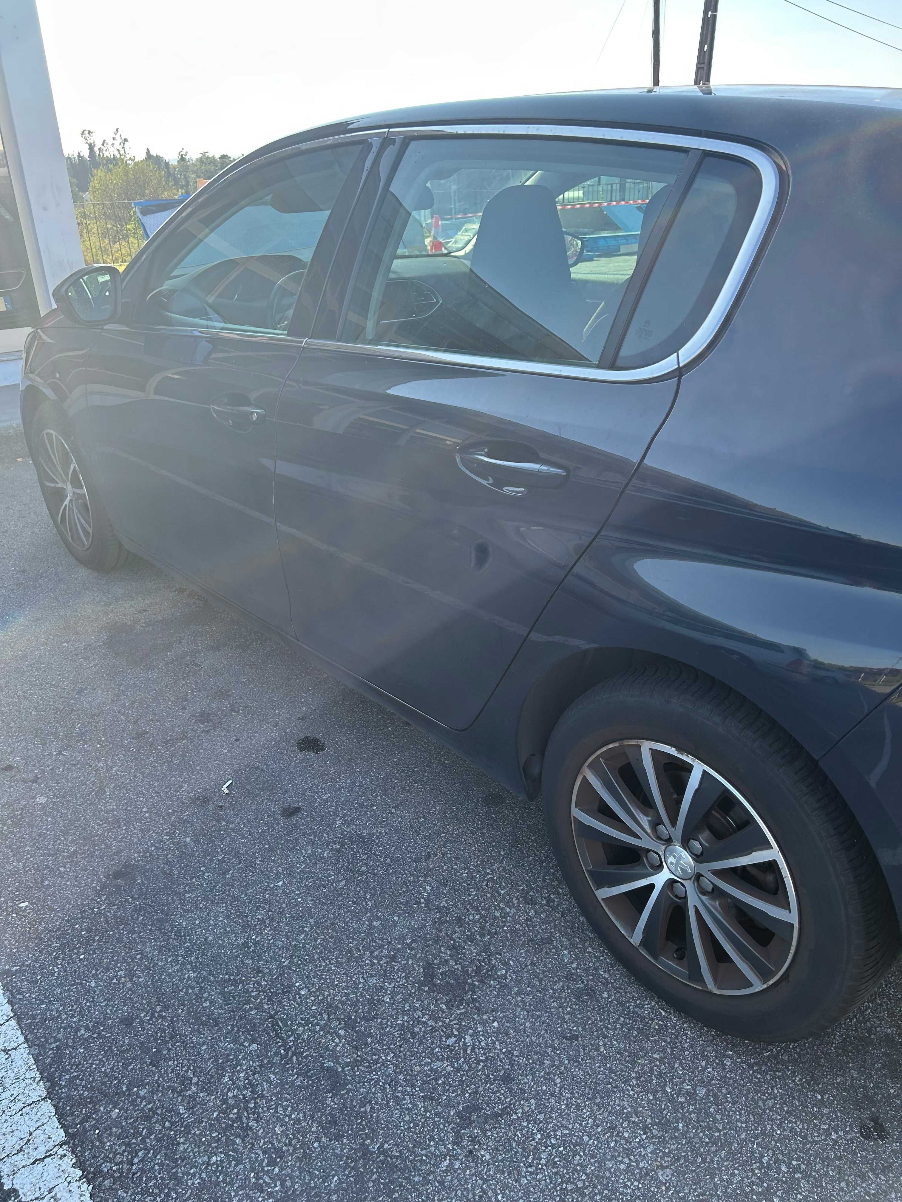 Peugeot 308 1.6HDi 118cv 2015