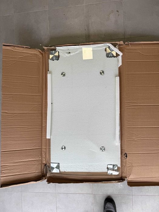 Szkła dla blatów kawowych.