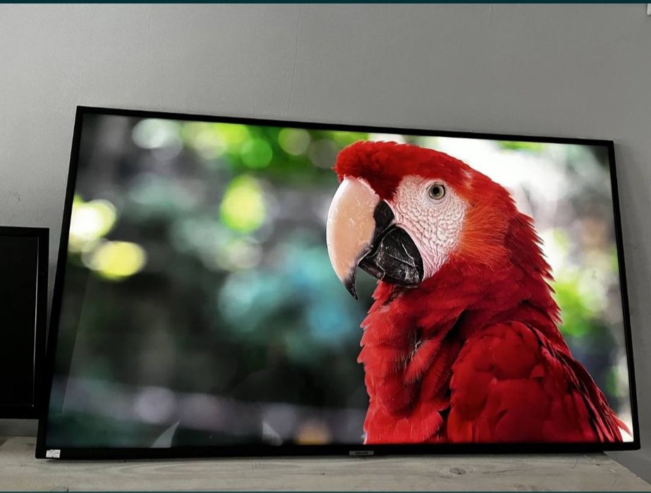 Телевізор Samsung UE49NU7105K Smart TV