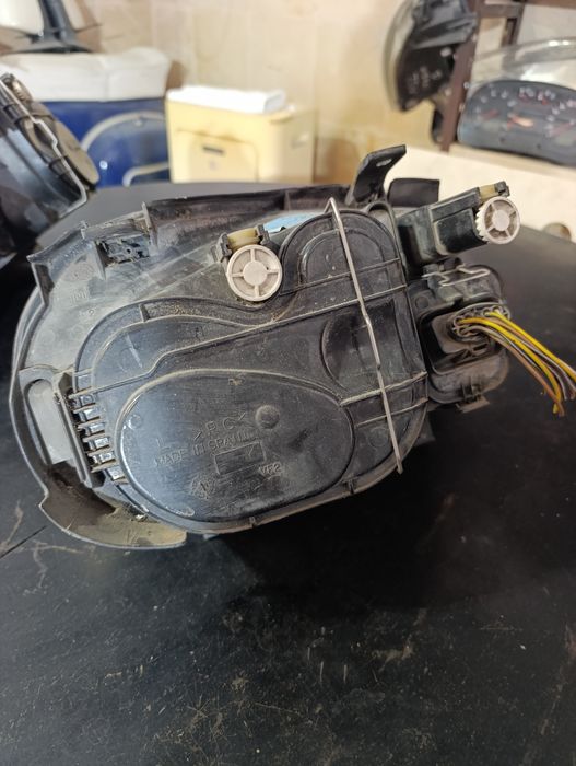 Óptica esquerda VW GOLF IV original 1J1941015B