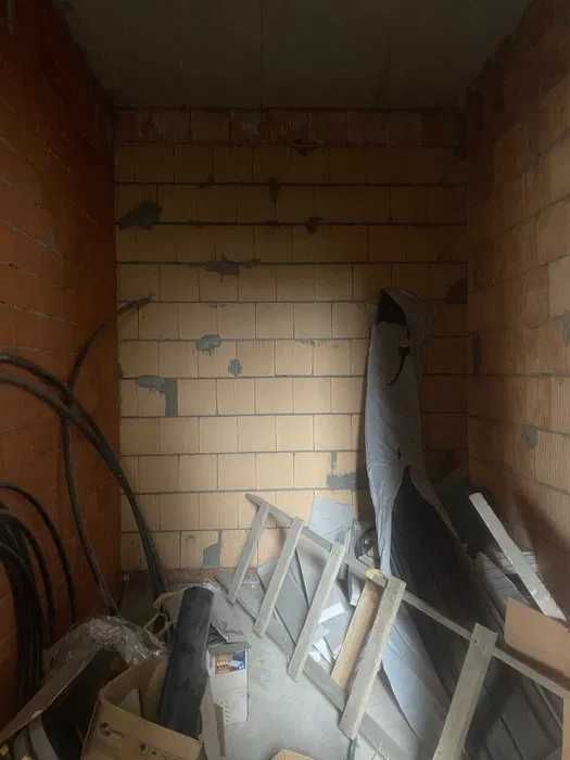 Продаж якісно побудованих БУДИНКІВ Стоянка 2. закрита територія  ГАЗ