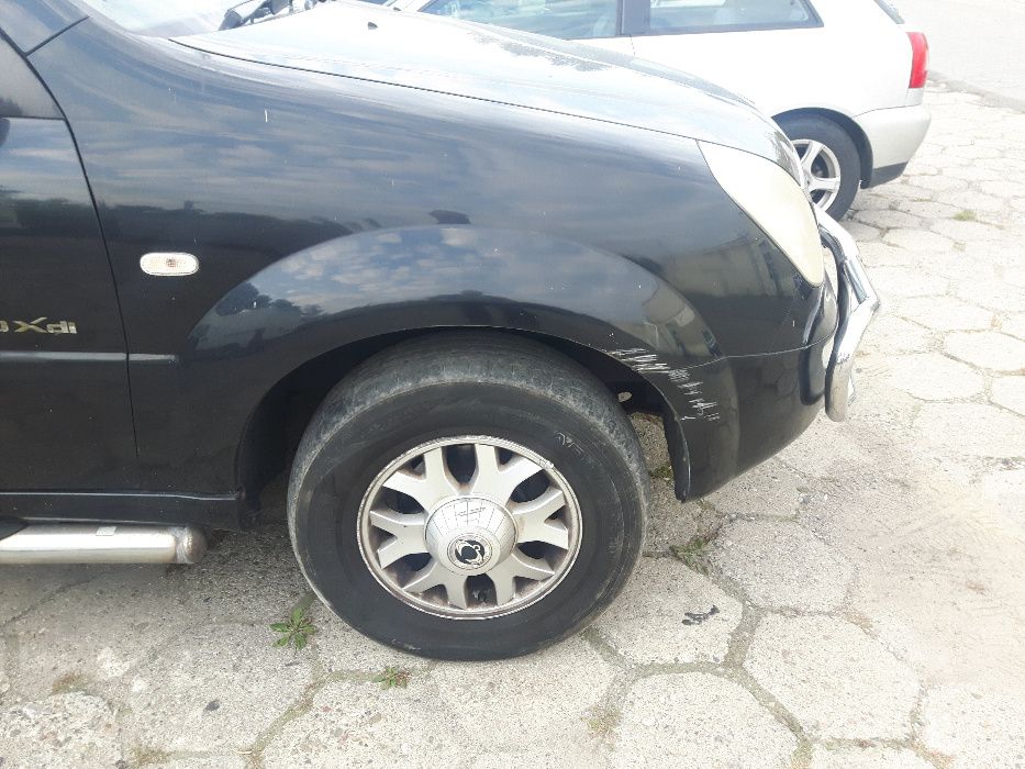 SsangYong REXTON 2,7 XDI 05r- Maska