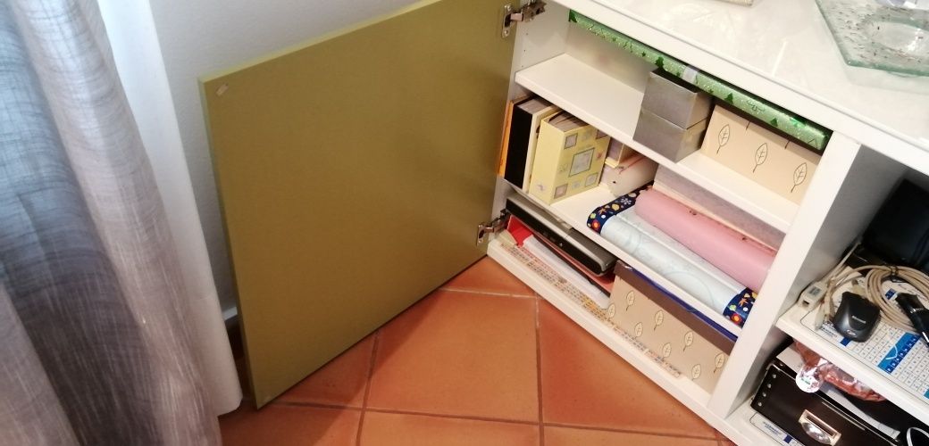 2 portas 60x64, para móvel BESTA do IKEA. LAPPVIKEN 1 VERDE, 1 preta.