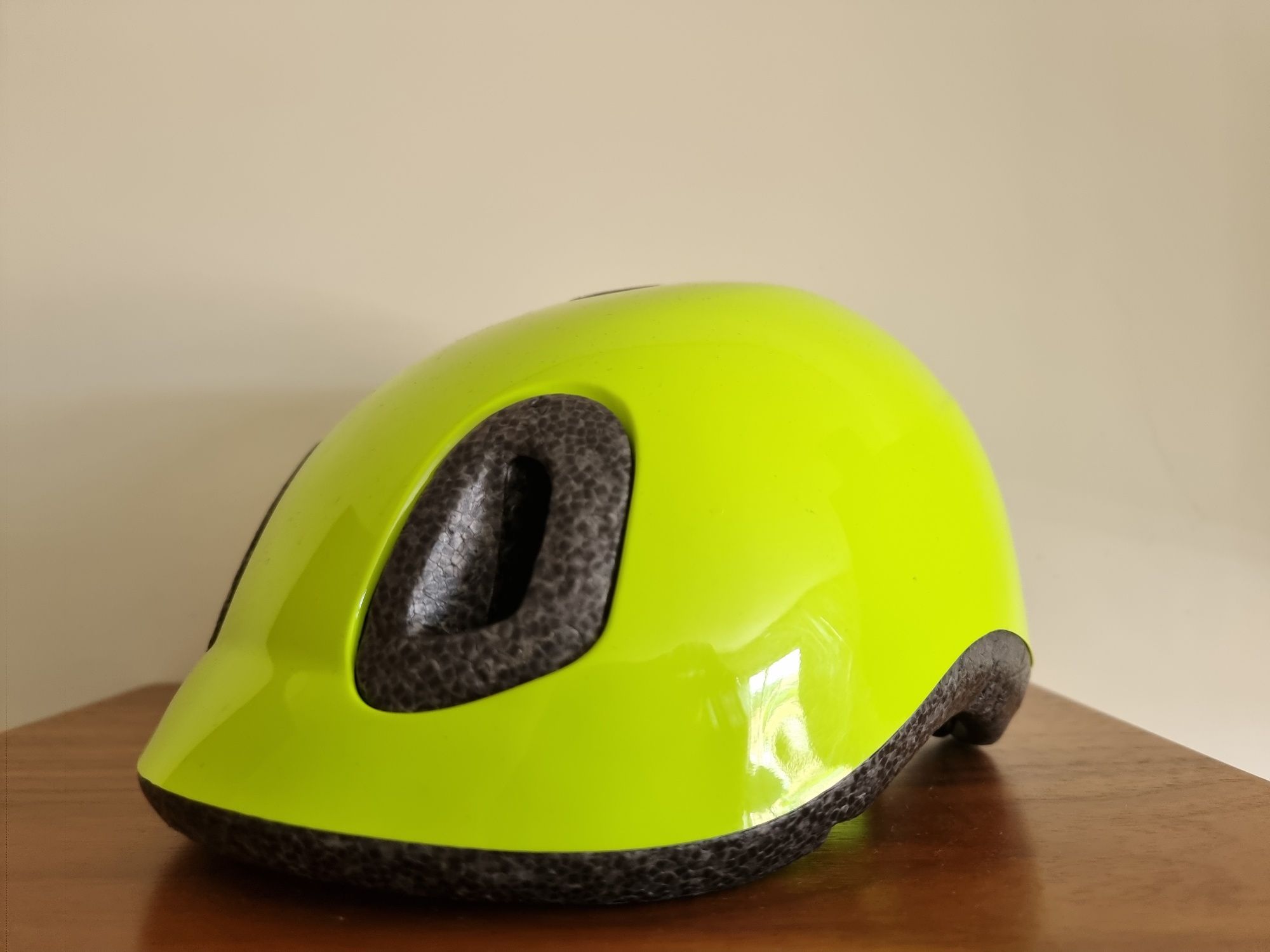 Capacete de biciclete criança neon