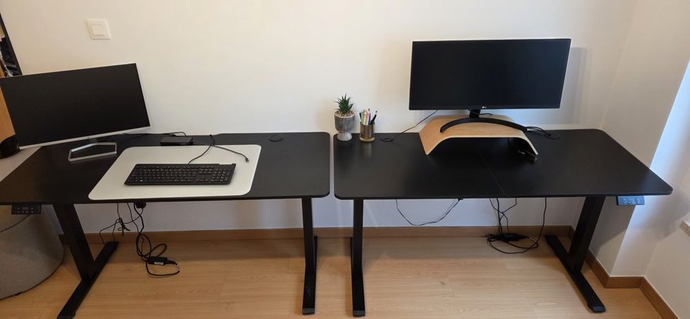 Secretárias elevatórias (conjunto ou separado)