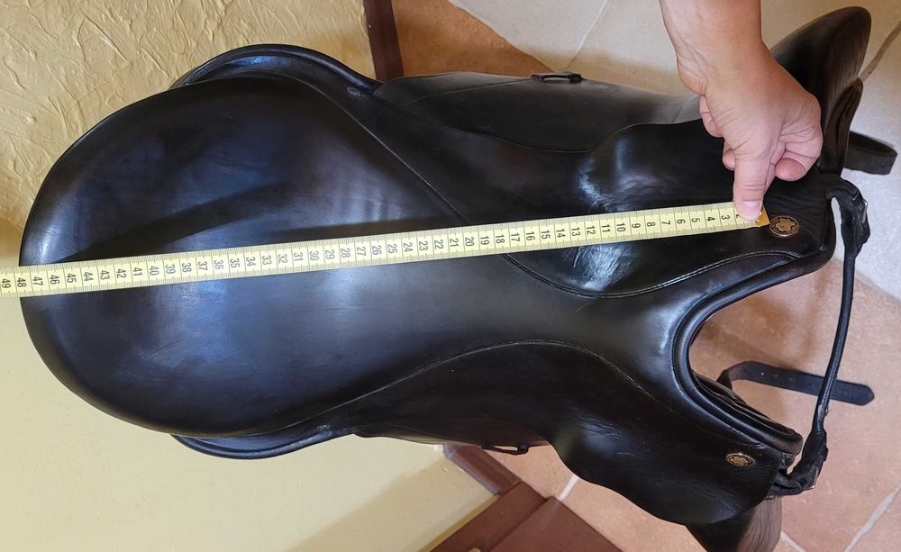 sprzedam Siodło ujeżdżeniowe Hennig siedzisko 18