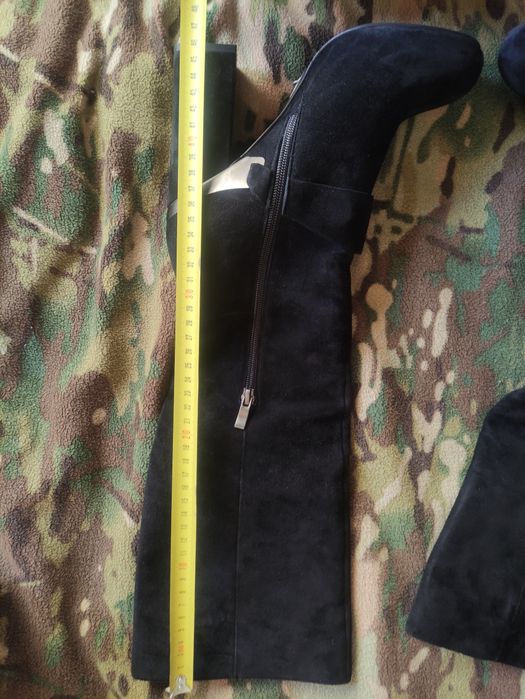 Чобітки жіночі 37 розмір