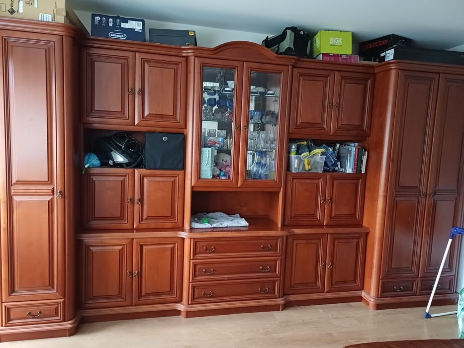 Zestaw mebli stolarz + komoda