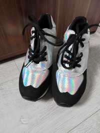 Buty sneakersy 36 holo czarne bdb