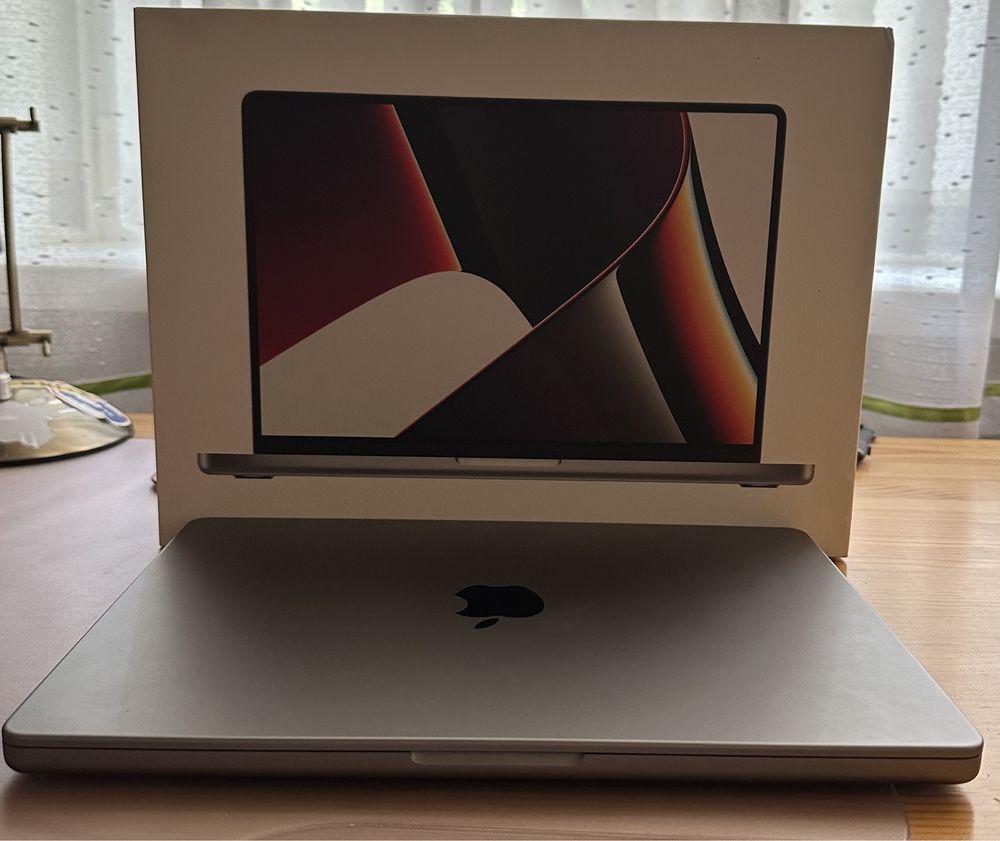 MacBook Pro 2021 14” M1 Pro 1TB