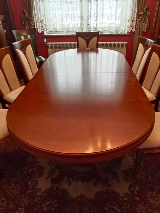Solidny, duży stół do jadalni i 8 krzeseł