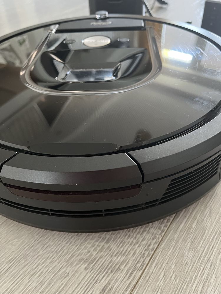 Robot sprzątający IRobot Roomba