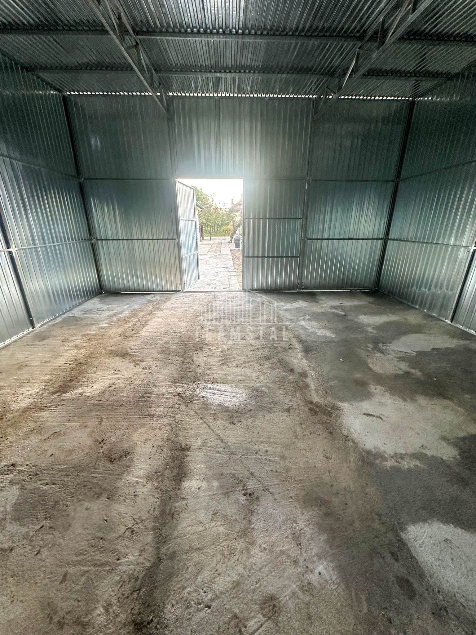 Garaż blaszany Hala 7x8m Brama dwuskrzydłowa Ocynk Dach spad  TS853