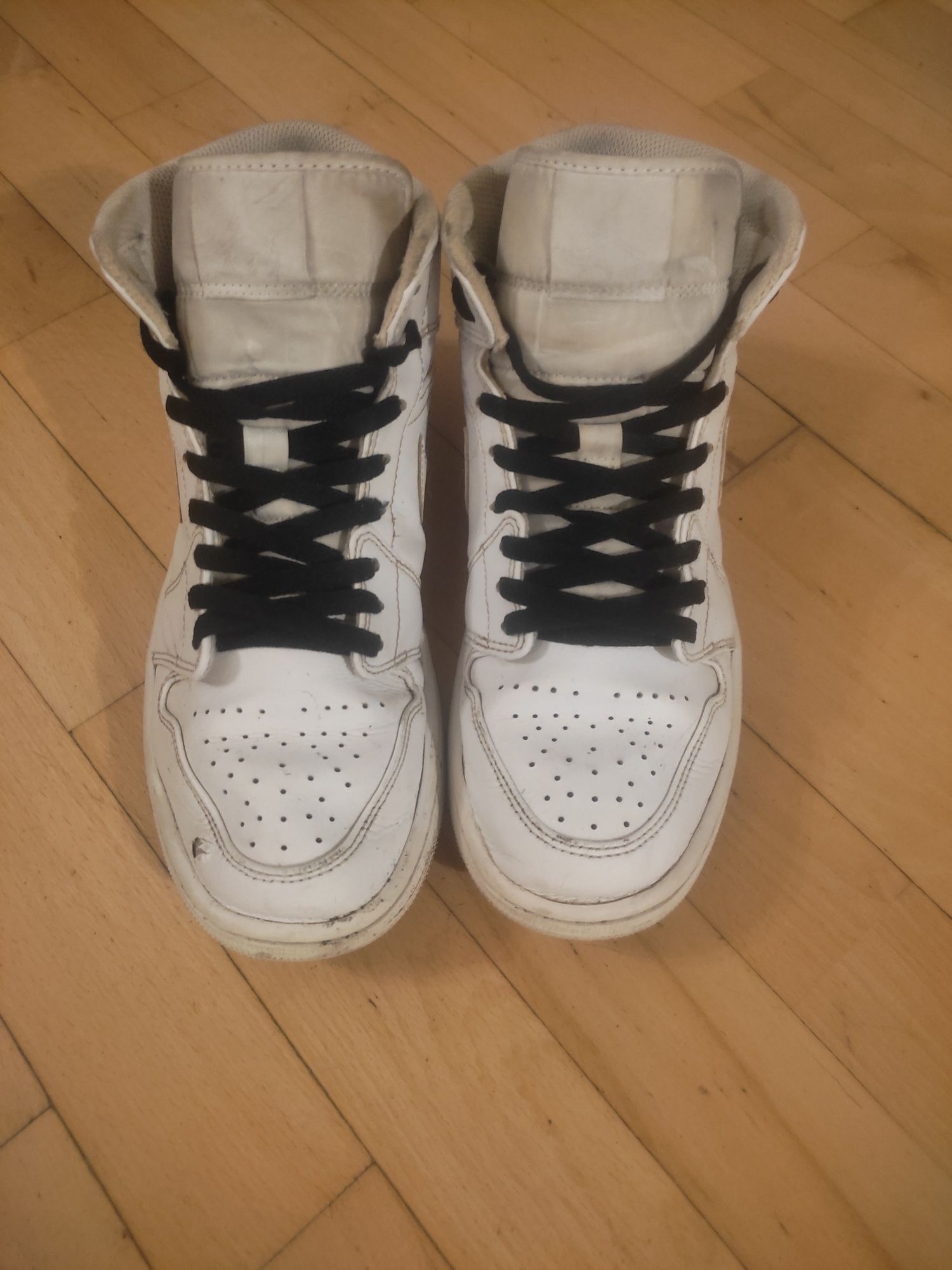 Nike Jordan 1 Białe Mid