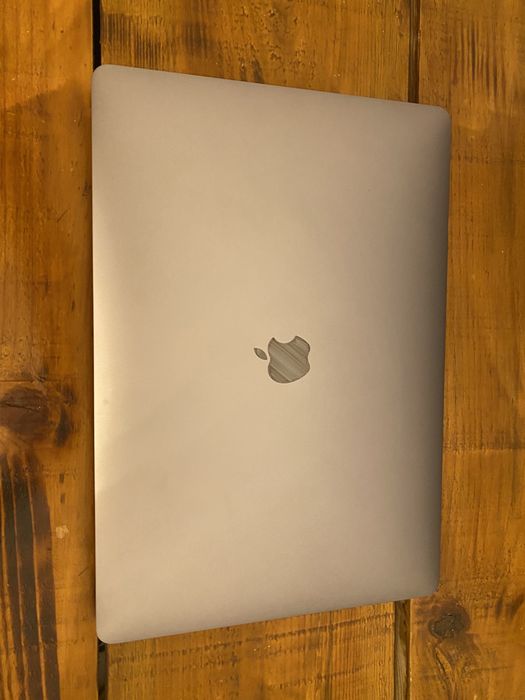 Macbook Pro 15.6" i9 Impecavel