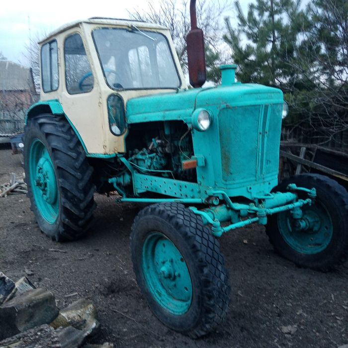 Продам трактор ЮМЗ 6
