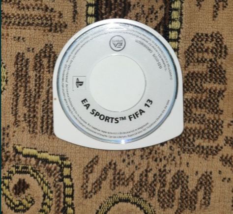 FIFA 13 UMD диск для PSP