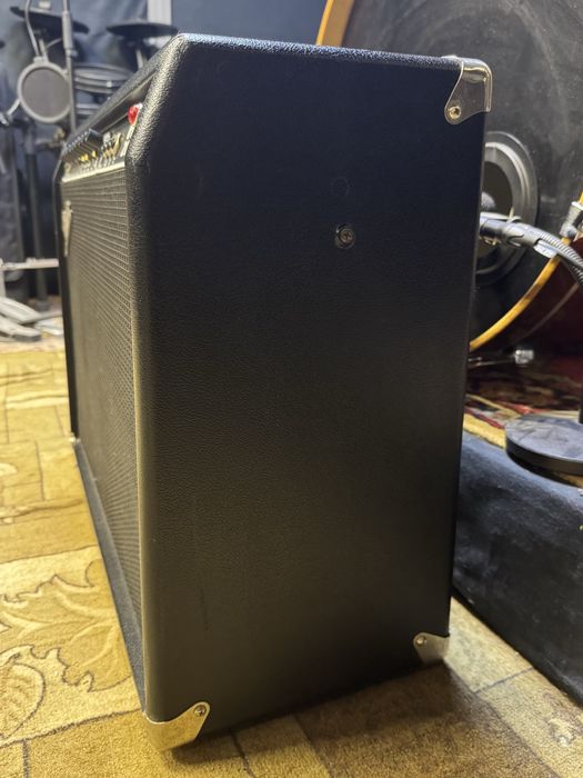 Продам Fender Frontman FM212R