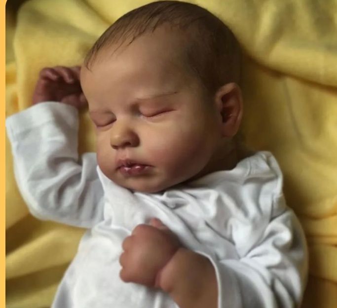 Nowa realistyczna lalka w typie Reborn śpiący bobas