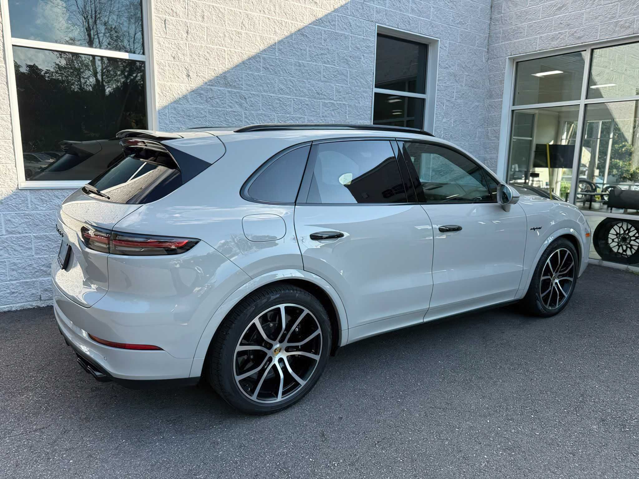 2021 Porsche Cayenne E-Hybrid Turbo S SUV