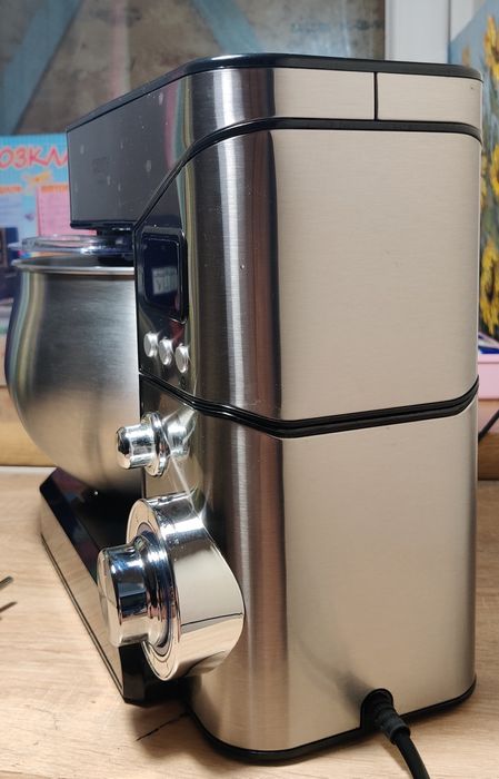 Планетарный миксер Camry