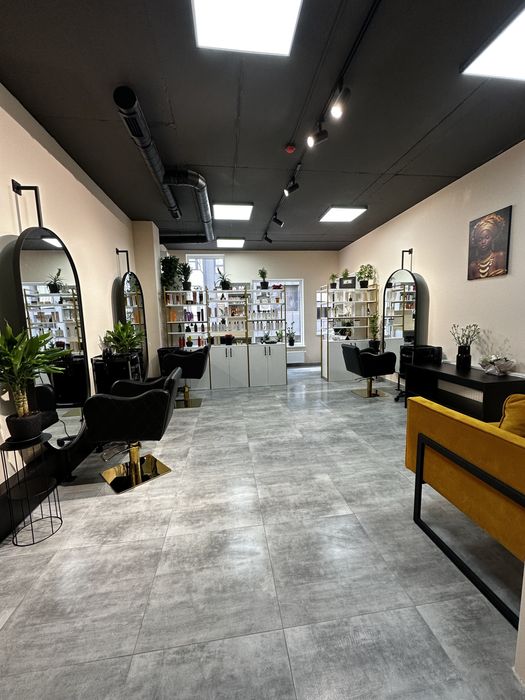 Оренда робочого місця для майстра колориста/перукаря