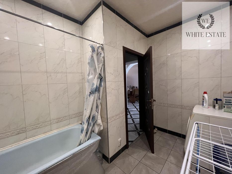 Продаж по вул. Татарській.